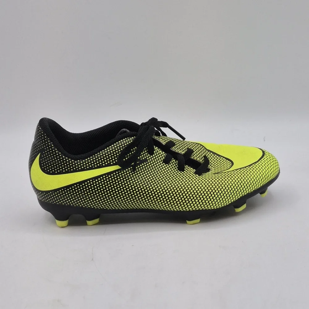 Nike Soccer Cleats Youth‎ 5Y Volt Black Firm Ground Football Shoes FG Boots Kids